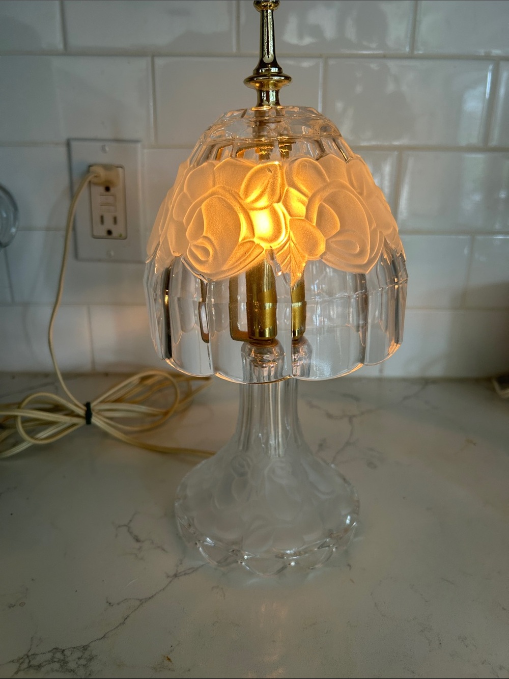 Vintage Boudoir Lamp Crystal Etched Glass Boudoir Parlor Lamp 12” WORKS - Picture 2 of 11